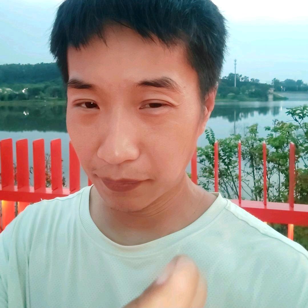 海口龙华卖货小当家商贸店