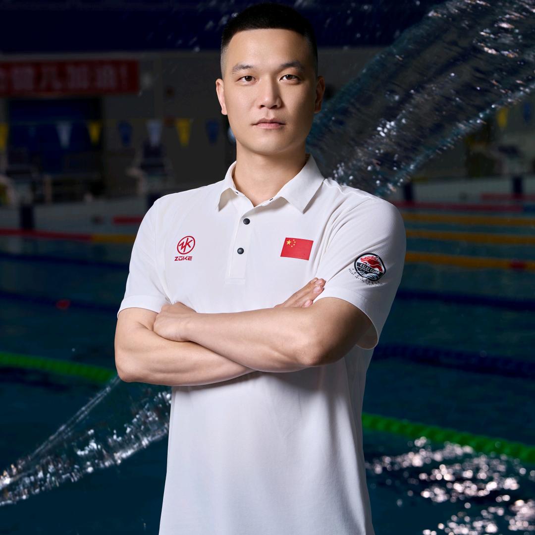 香体游泳馆何老师