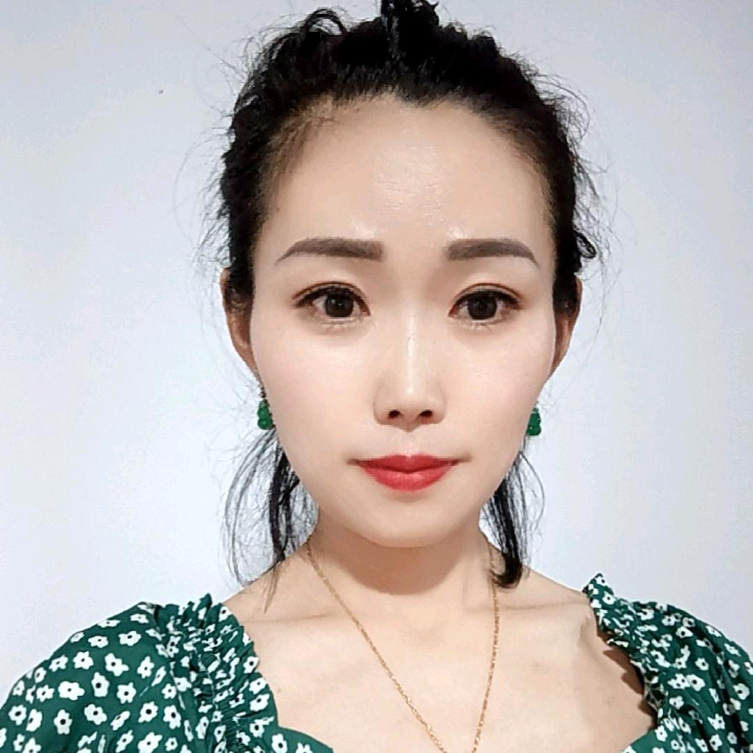 依兰商贸城一进门糖果干调，冻货批发