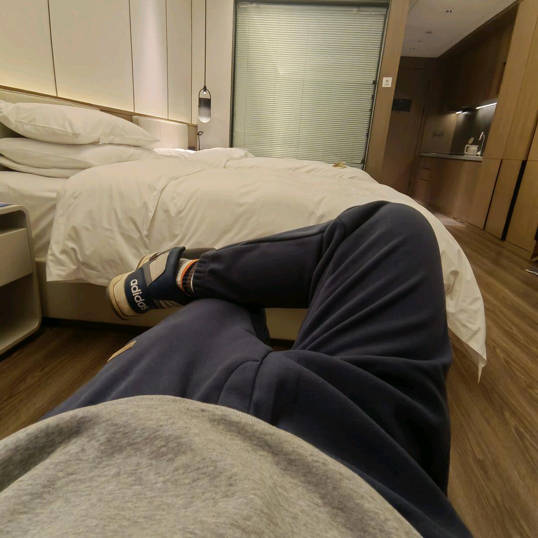 小张喝拿铁