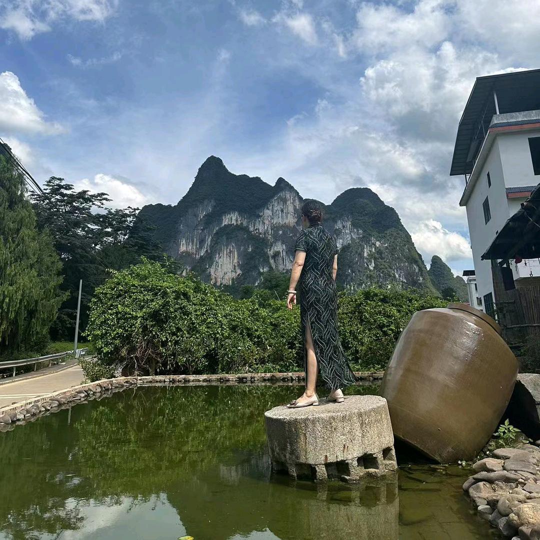 Ai穿旗袍的80后老阿姨