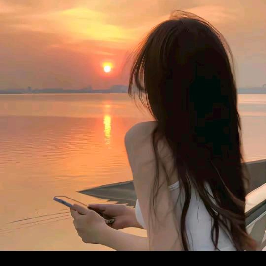 🥀এ᭄风吹半夏