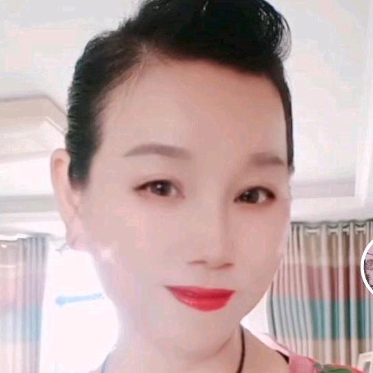 袁梨花