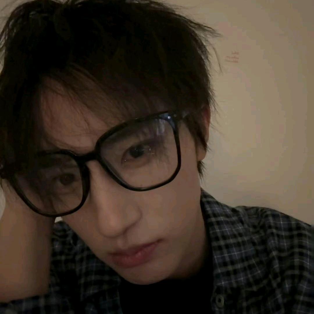 ＾en别碰我酸辣粉！꒦ິ^꒦ິ