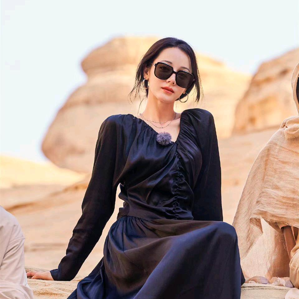 🅓童话里的爱丽丝♕