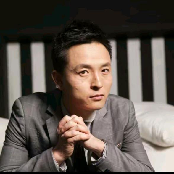 俏依琳高端女装会所(康虹路店)官方号