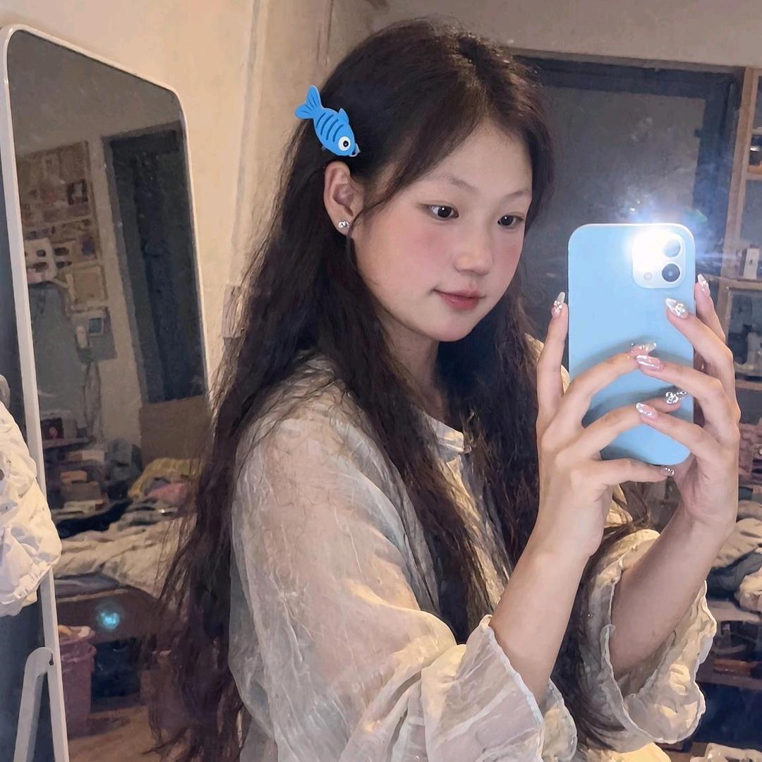 💕爱笑的女孩💕
