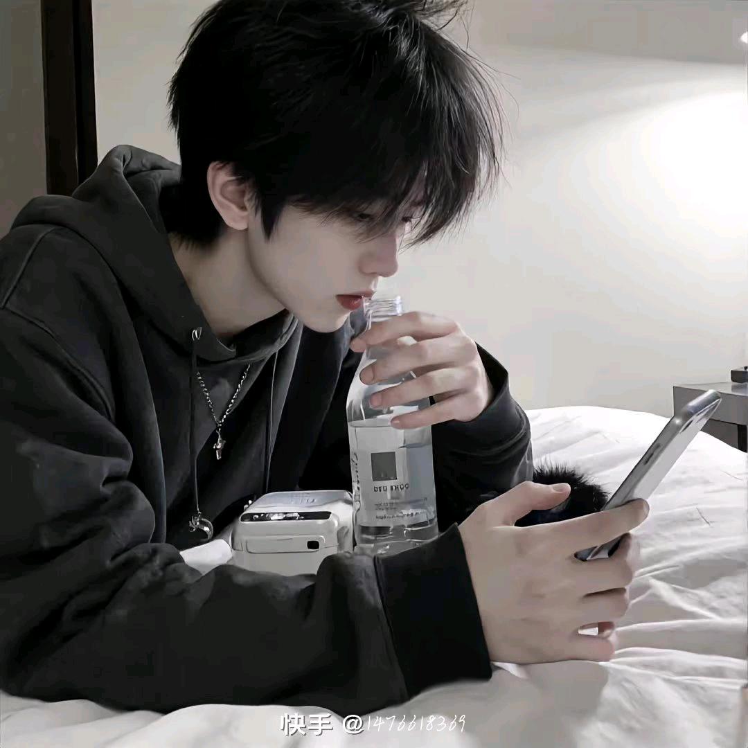 ✨𝒀𝒎.夕颜(本月国标猫咪女娲)