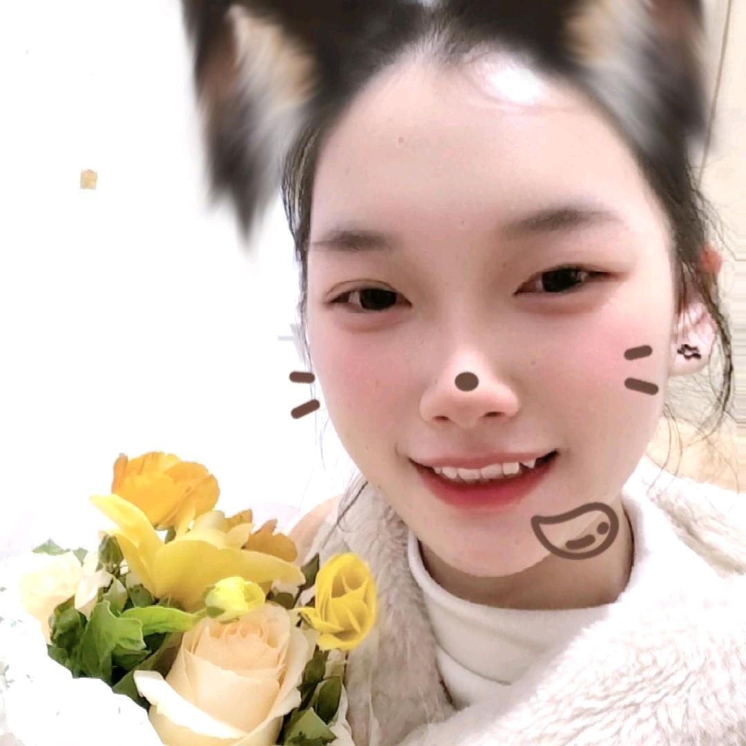 炸毛的猫🐱