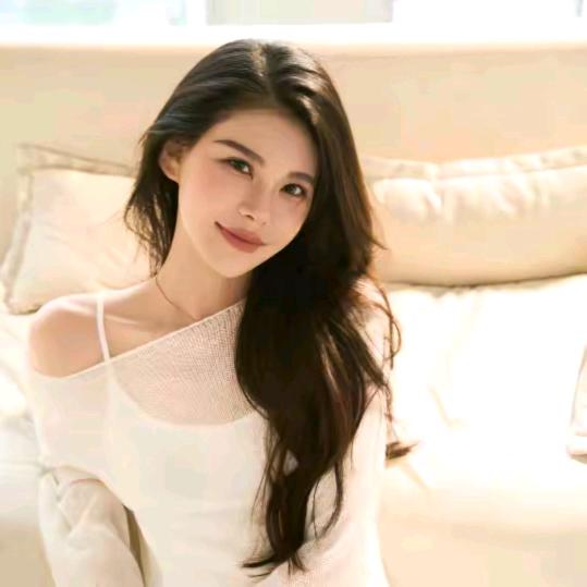 楚楚君（定制穿搭）