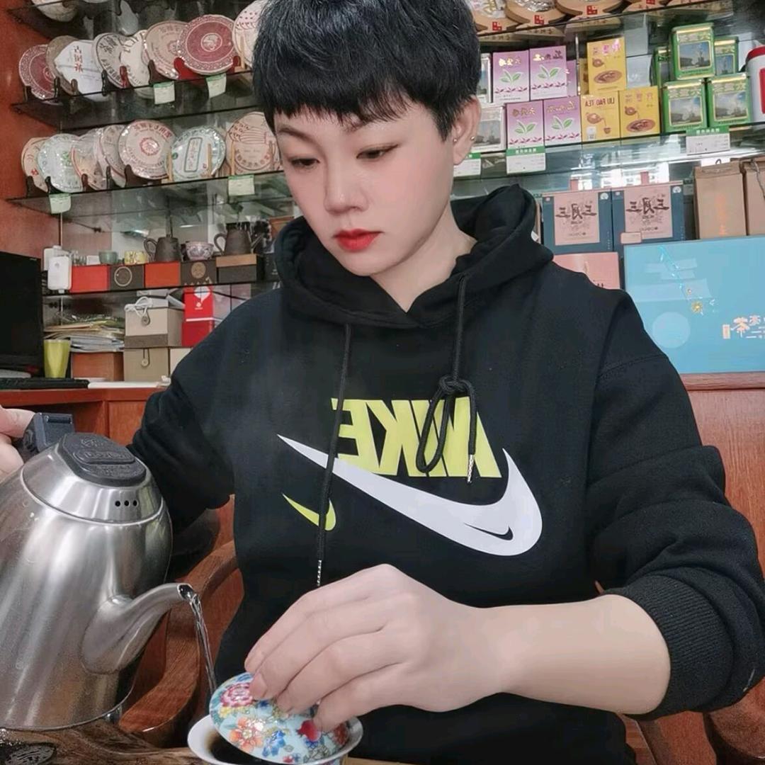 凌云白毫茶茶行广西凌云白豪茶厂家直销