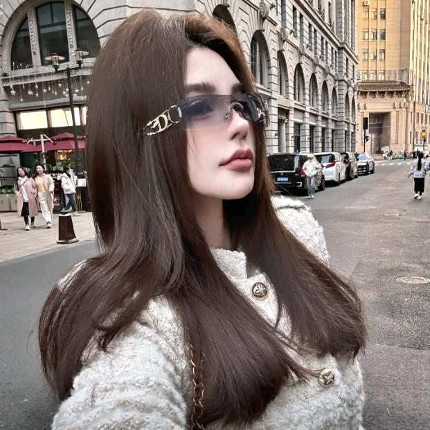 黄加蓝lora-穿搭分享