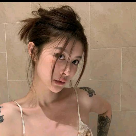 殷三吉佃一服饰