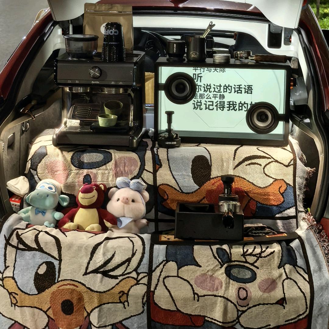 RED移动咖啡车