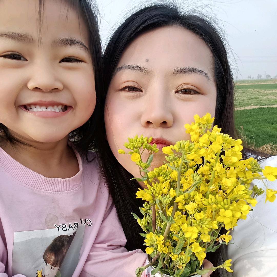 请叫我大脚妹，因为啥呢，你猜🤫