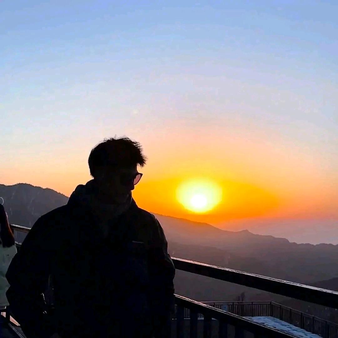 睡觉不枕枕头