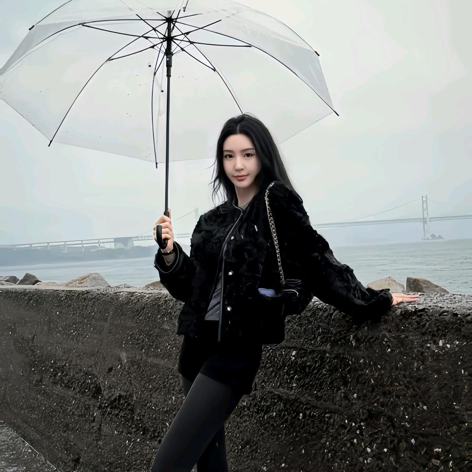 菠萝宝宝Yuna【直播穿搭】