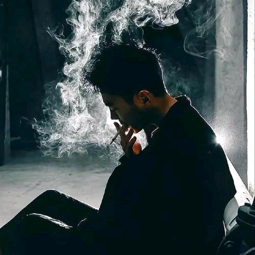 刀不及她一半冷