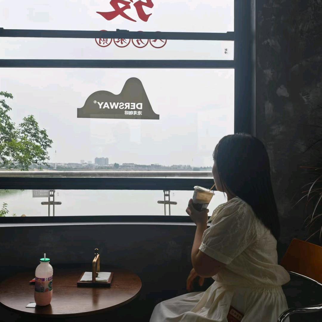 醴陵金街一碗香麻辣烫&珍珠鲜牛乳