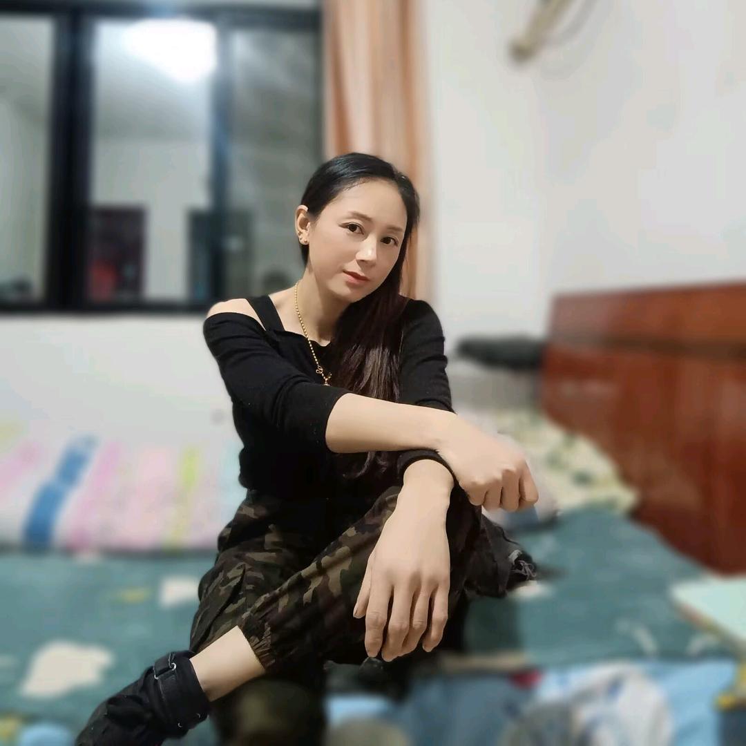 *琼琼*