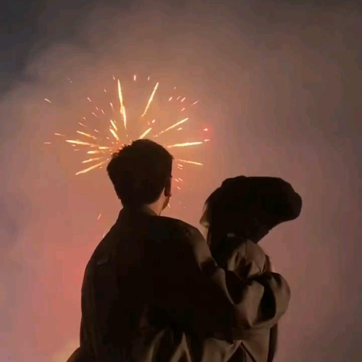 兜里揣满卫生纸