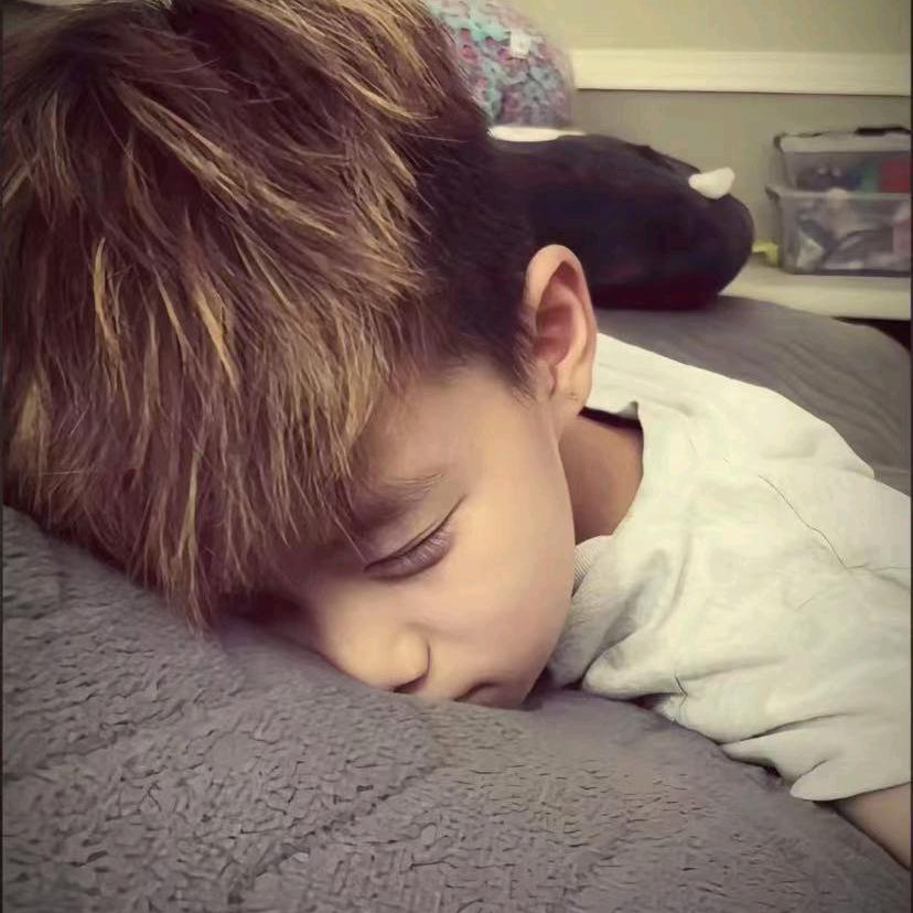 刚进社会的大学生