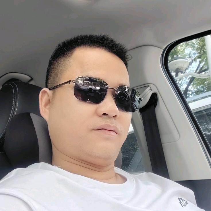 袁溜溜