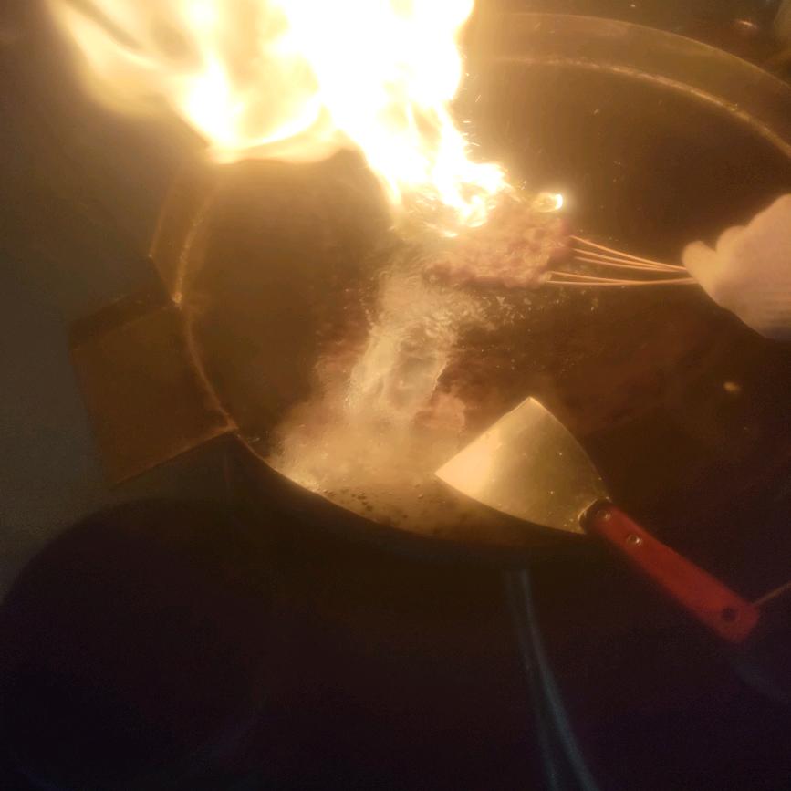 马哥，烈火牛肉