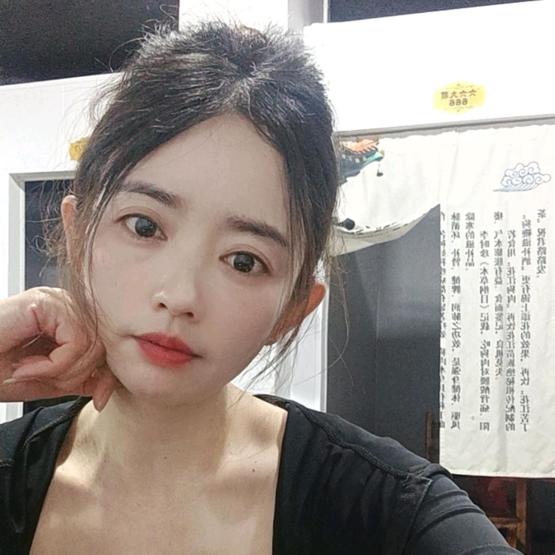 化妆师💒敏敏