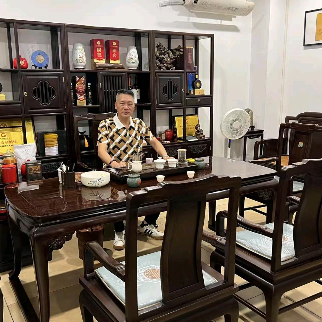 海口石塔村汇丰家具（老赵）
