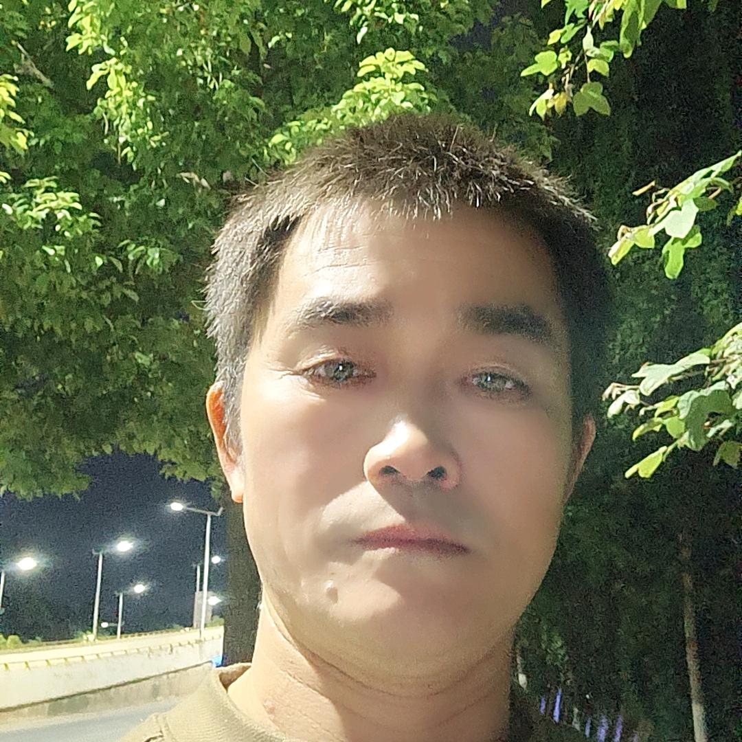何仁