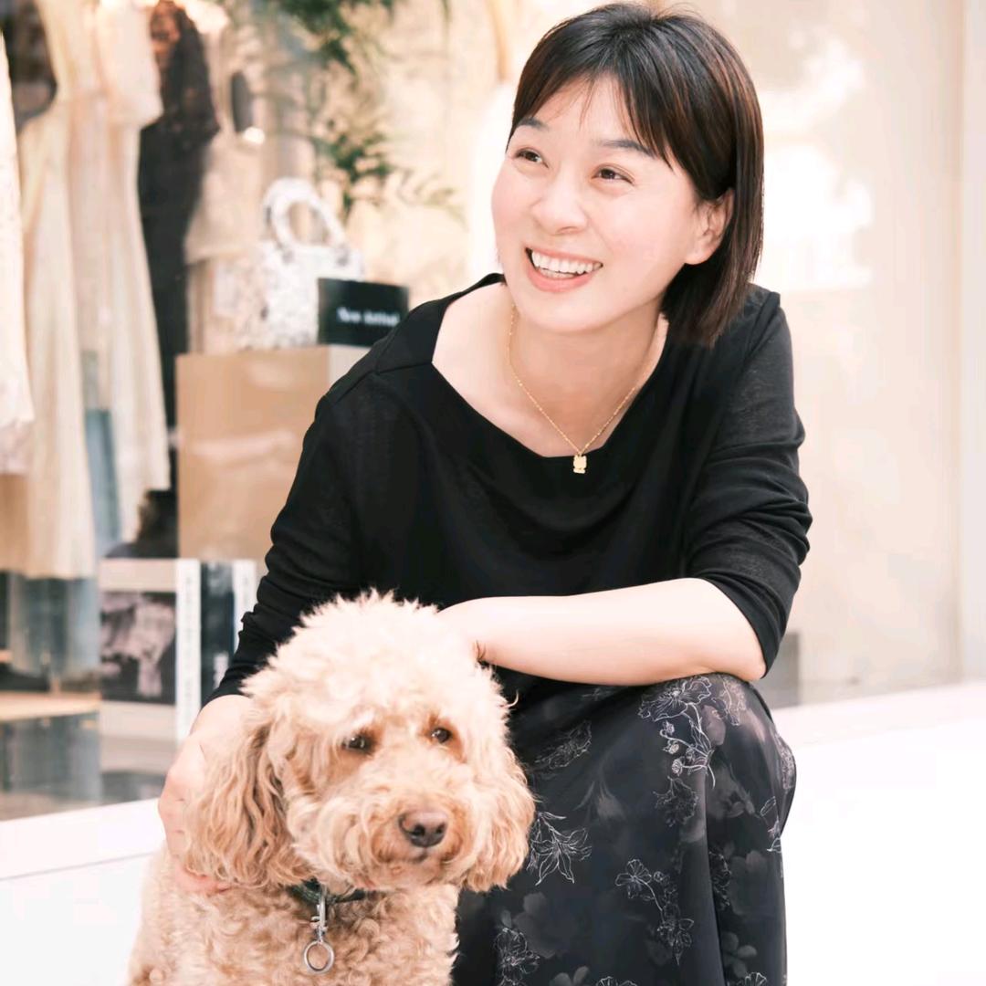 慈利妮可雅内衣店