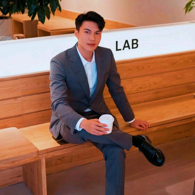 本人，余建建，K686