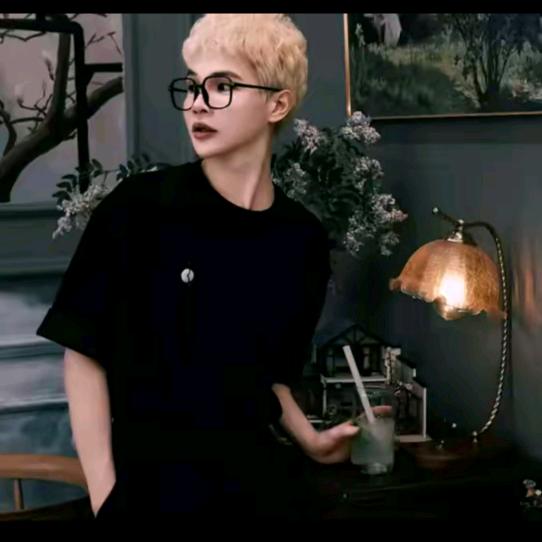 QIAOLA/乔拉-一鸣惊人