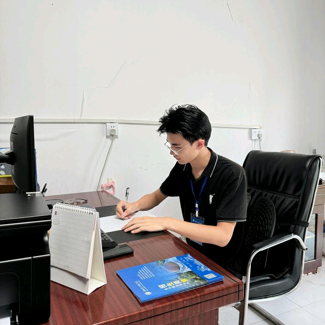 武汉工程大学王老师