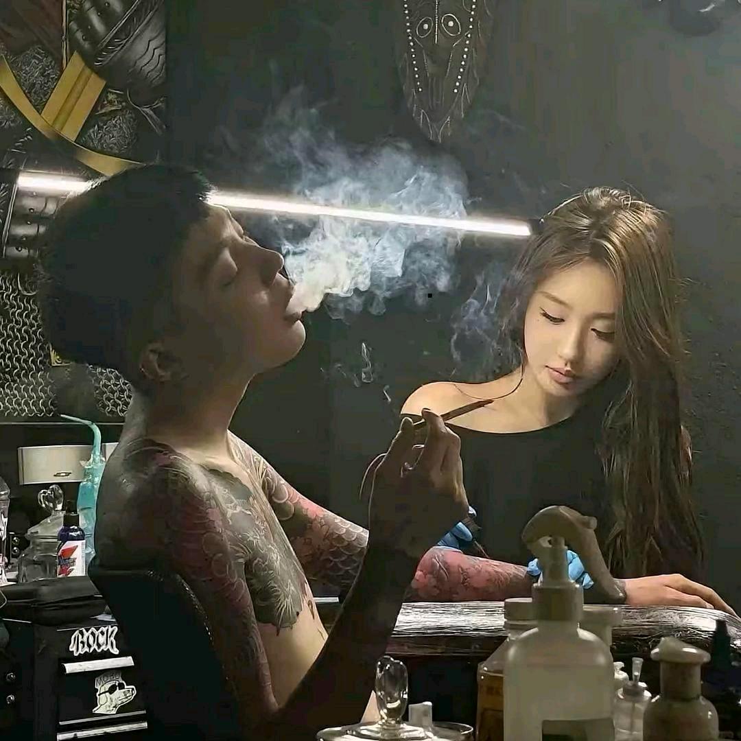 戮蒜.