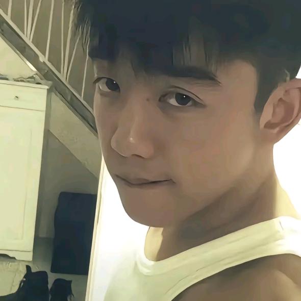 摔倒的红烧肉