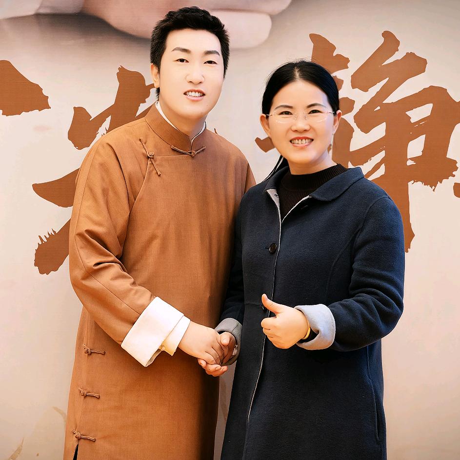 汇成百年AI财商导师明印
