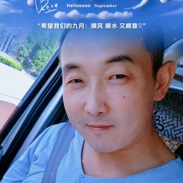 站在角落里的人