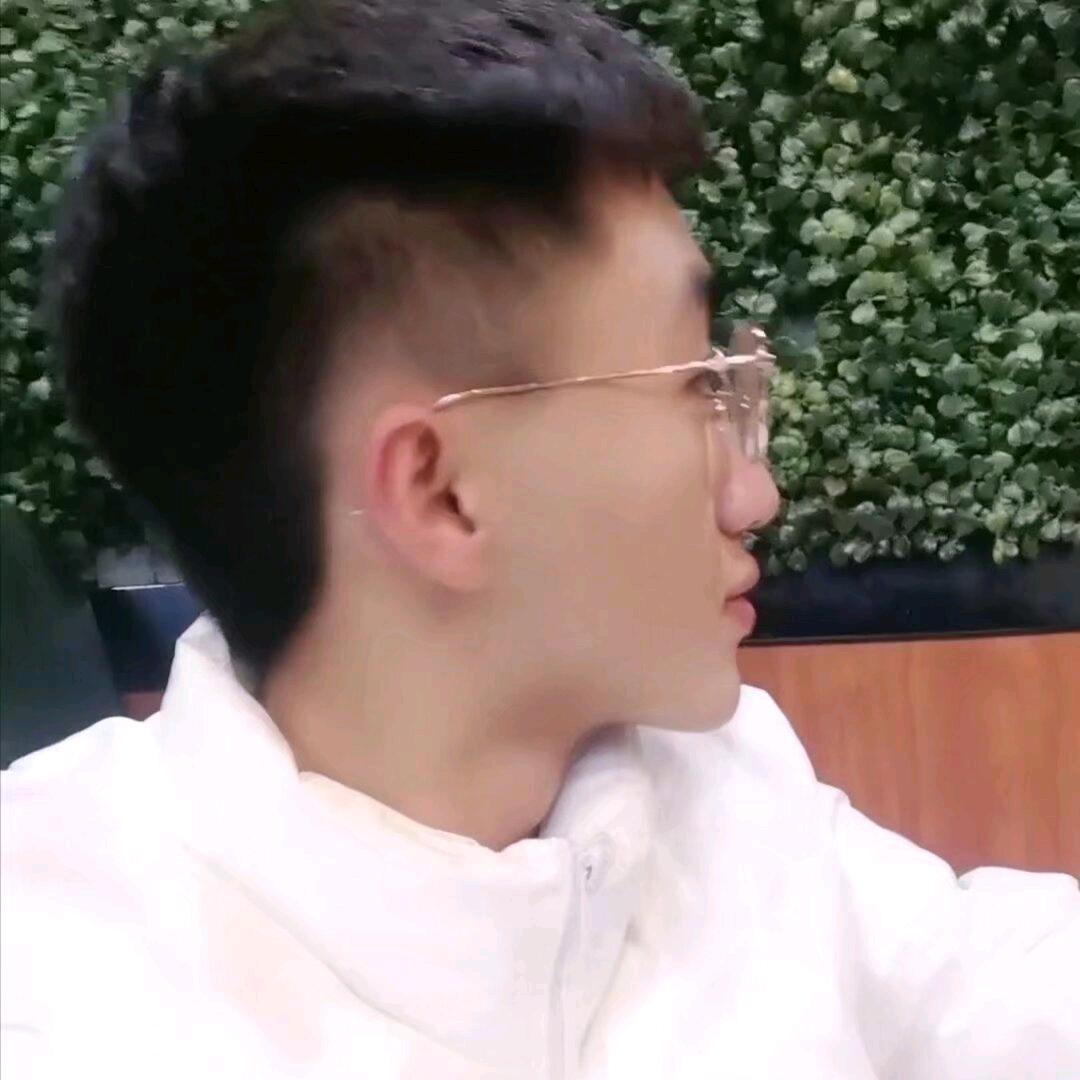 @一只幸运猫: 奶茶七分甜