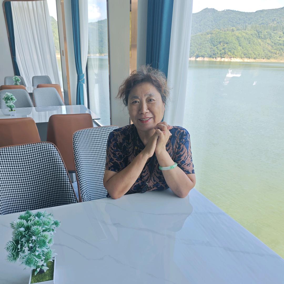 静潭辉月