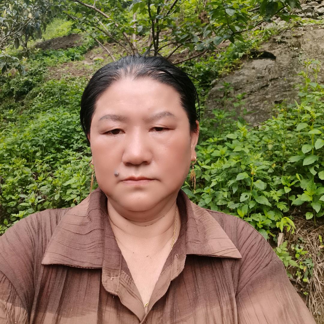 大妮姐。朋友