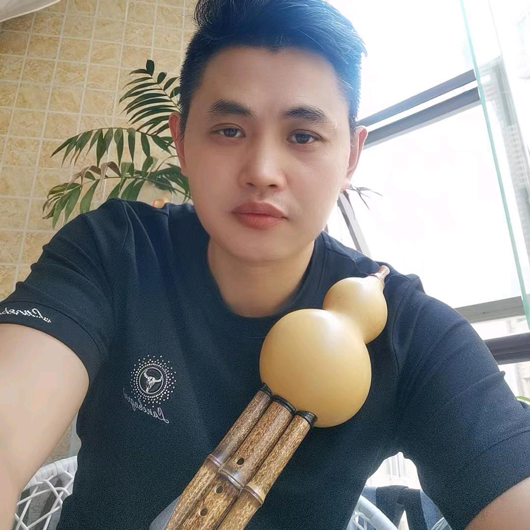 方明.