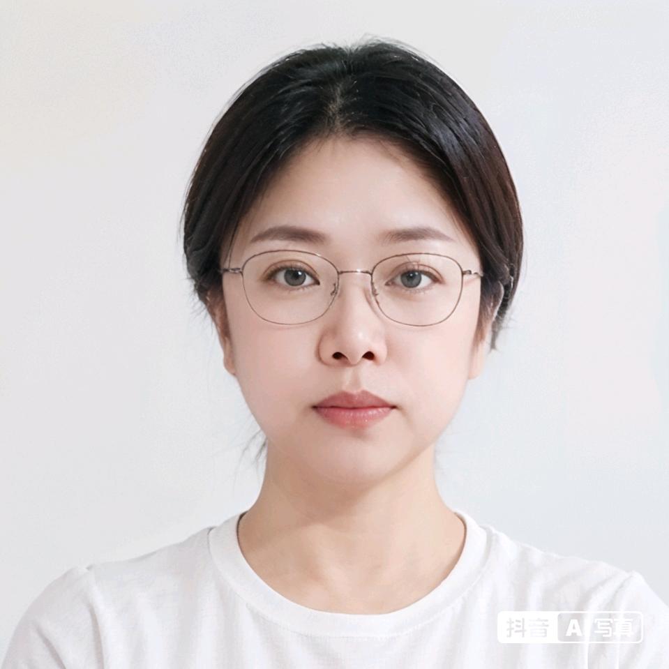 踏雪寻梅