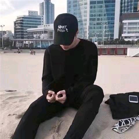 听一季雨声.伴一季花落