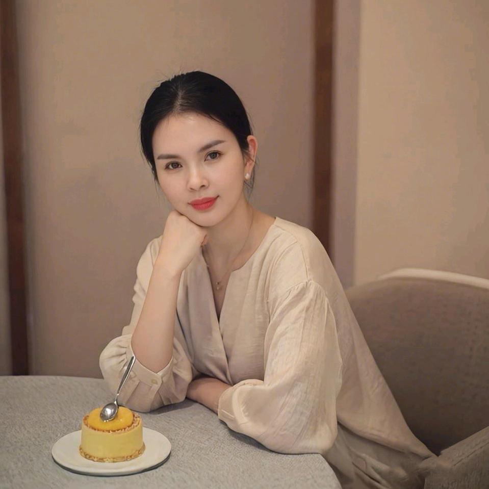 上海金山皮肤管理莉莉