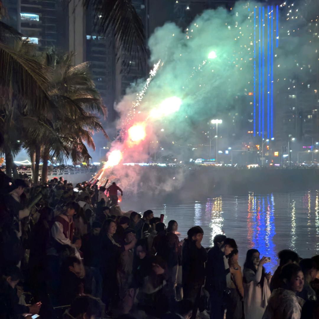 城建铲车挖机拖车运输车队