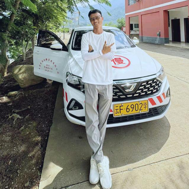 刘教练专业驾培(新平玉交