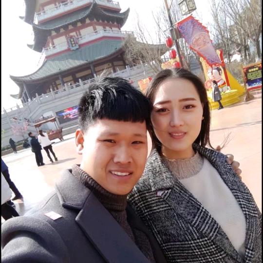 嘿呦富有有