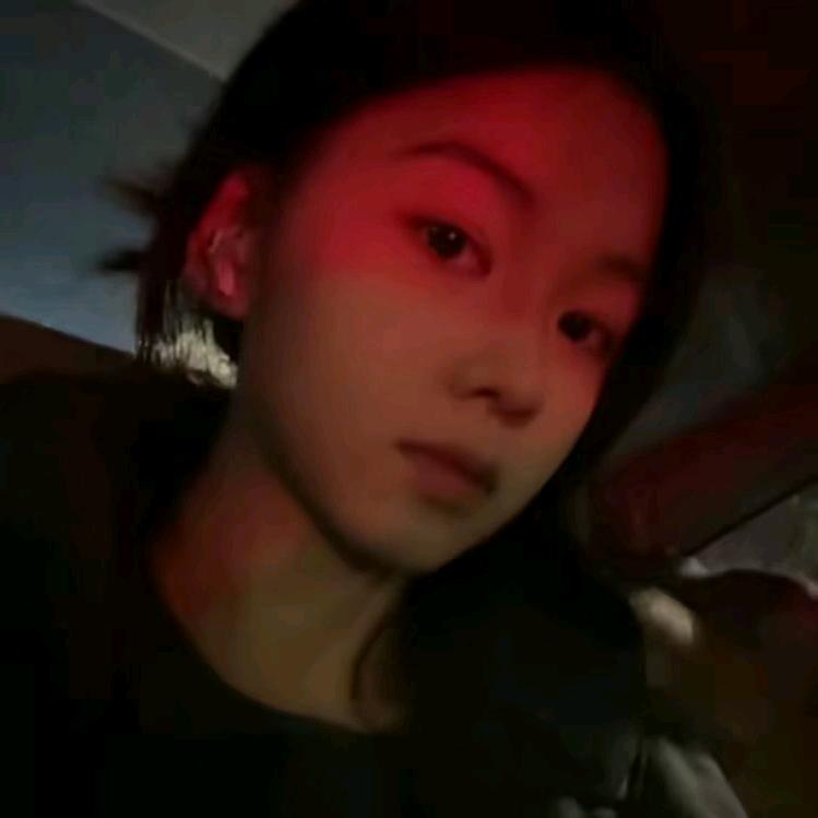 -佳妻^